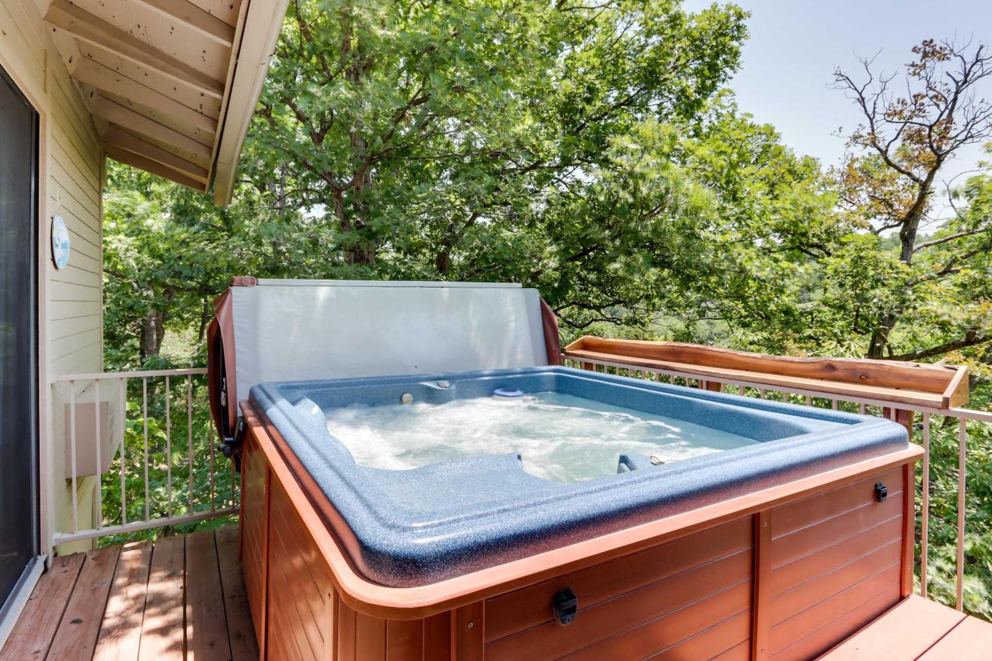 Margaritaville Resort Retreat With Hot Tub And Deck Osage Beach Luaran gambar